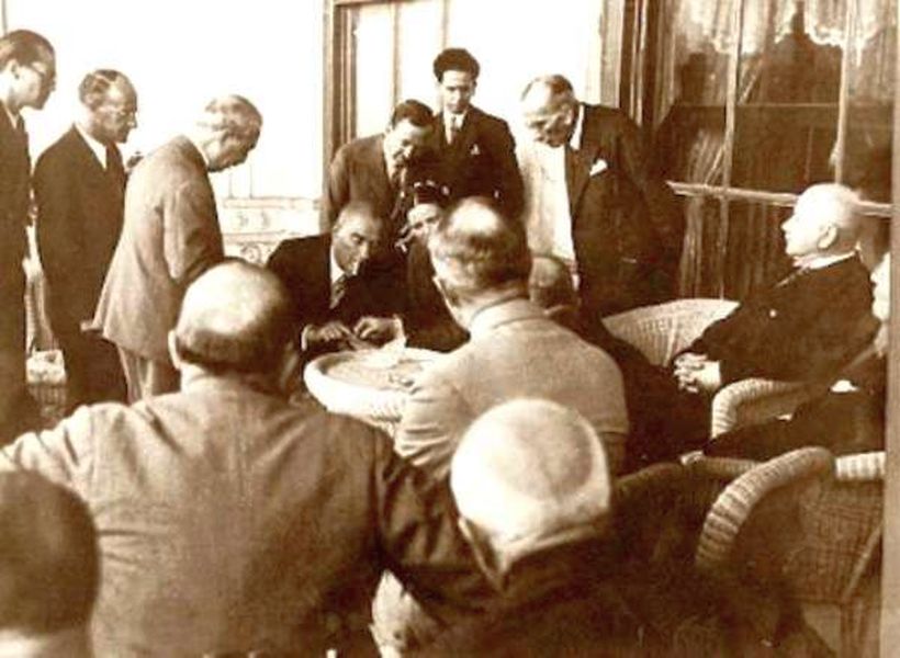 Dil Kurultayında